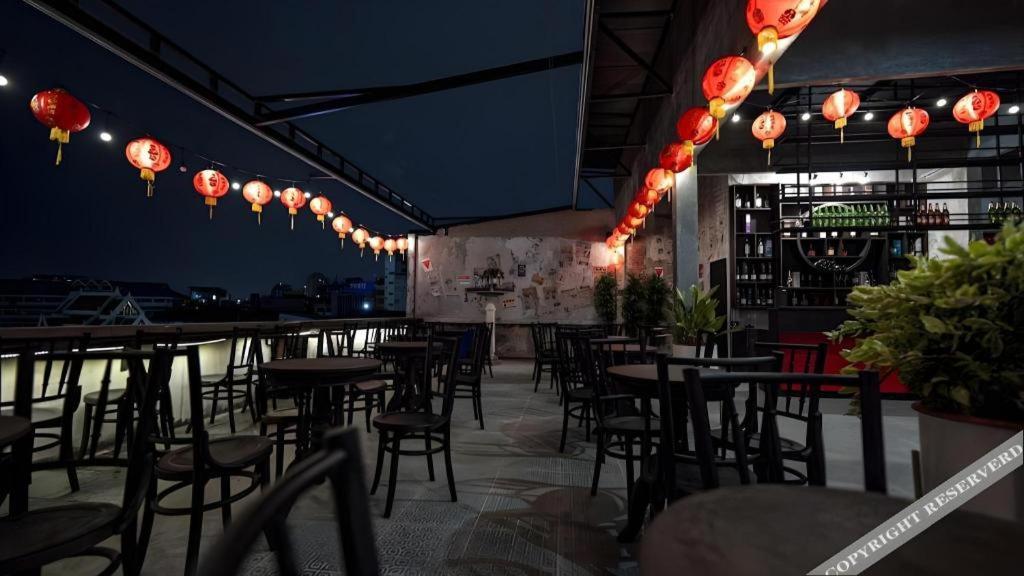 2499 Heritage Chinatown Bangkok Hotel By Roomquest Ngoại thất bức ảnh